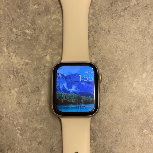 Apple Watch series 44mm main image 6